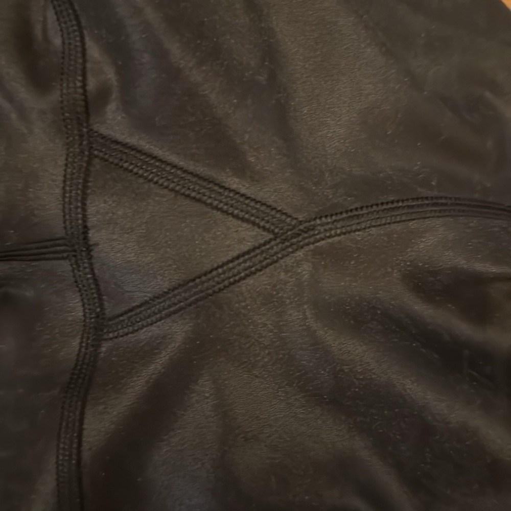 Lululemon Wunder Under Shine ✨ Special Edition ✨embossed size 6 - Picture 5 of 6